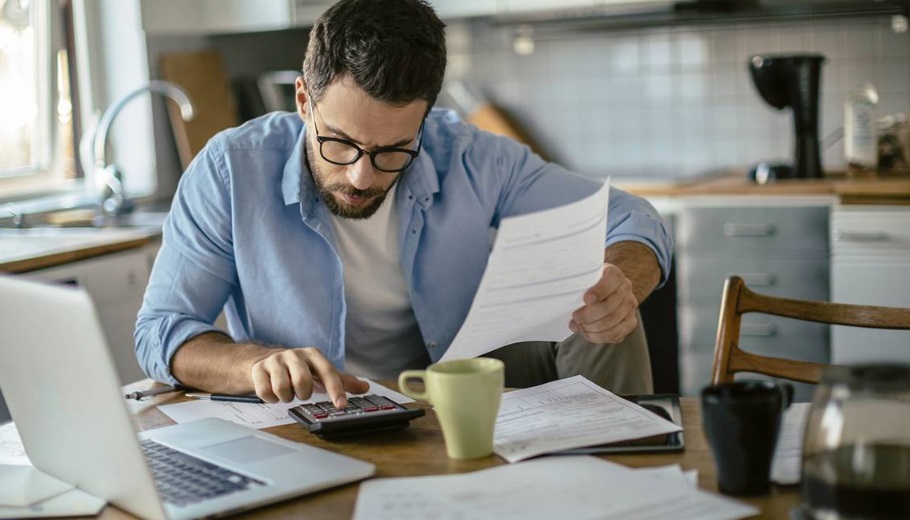 Est-il plus facile pour un fonctionnaire d’obtenir un rachat de crédit ?
