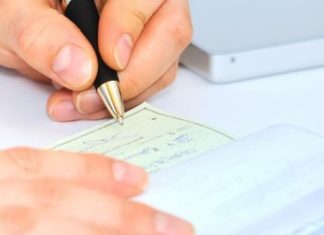 Comment procéder pour endosser un chèque dont on est le bénéficiaire ? chèque de banque